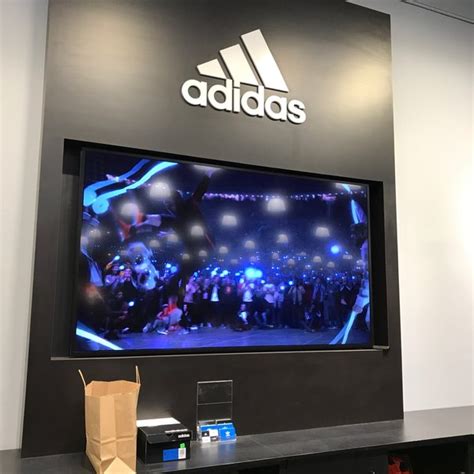 adidas outlet cabazon